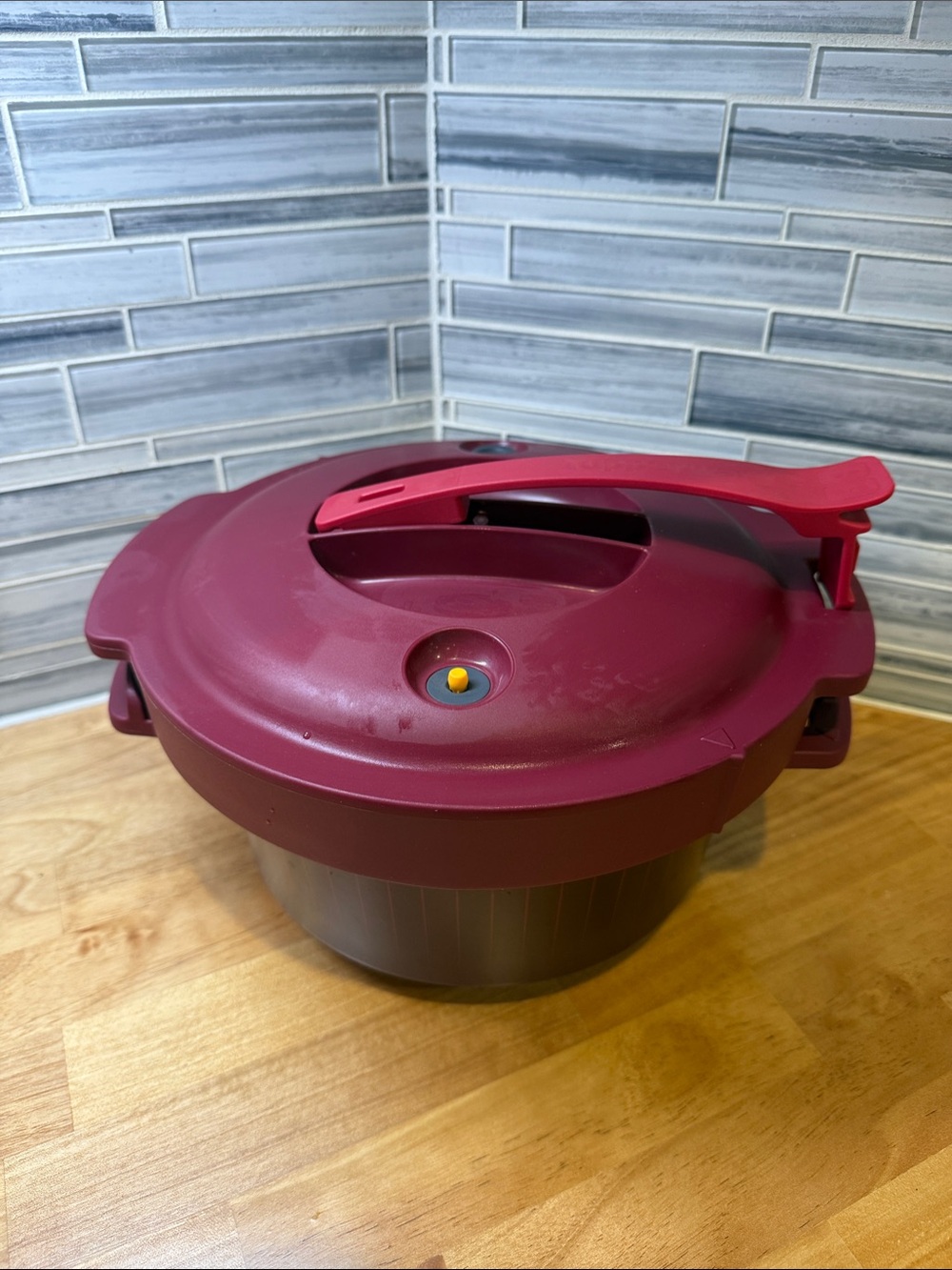 Tupperware Microwave Pressure Cooker